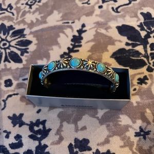 Handmade Spanish Jewelry size 7.5 open bracelet silver and turquoise. Awesome!